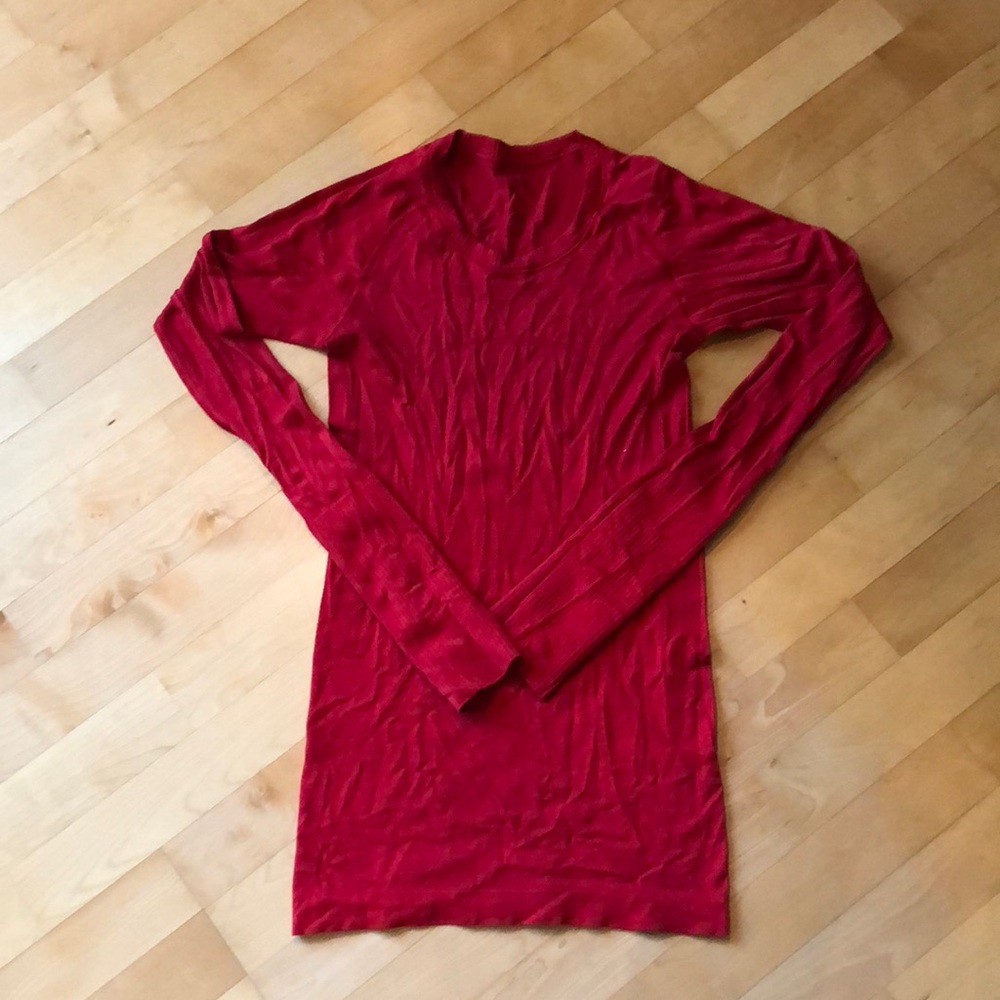 Perfect condition swiftly long sleeve